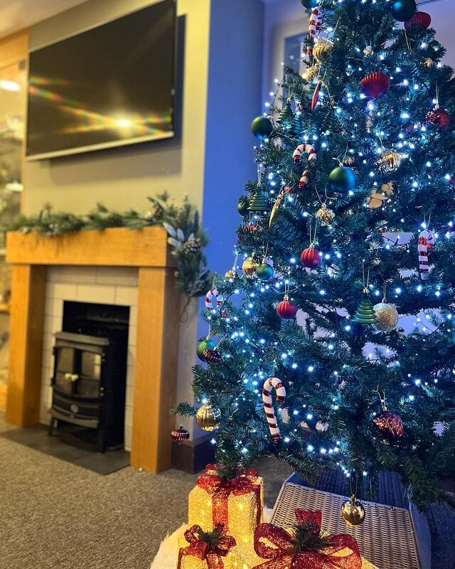Santa’s little helpers have been and sprinkled some Christmas Spirit onto Wycombe Heights this week✨

With Christmas in full swing we cannot wait to welcome all our wonderful members and guests to Wycombe Heights🎄

There is still time to get booked onto one of our Christmas parties, for late availability, please visit our website, https://
wycombeheightsgc.co.uk/events/
christmas/ or call our wonderful team on 01494 816686

#christmas2023 #christmasbucks #wycombeheightsgc #eventsbucks #eventsspace #highwycombe