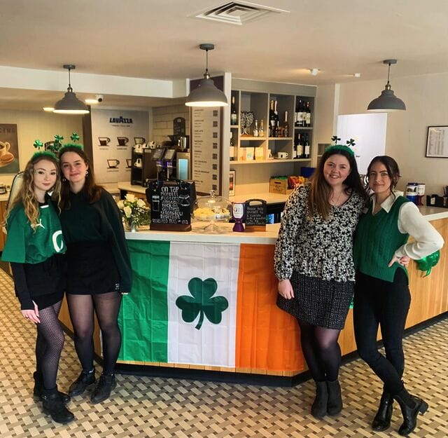 ☘️Happy St.Patrick’s Day☘️
From all at Wycombe Heights 

Our F&B team have been working hard to prepare for today’s festivities.🇮🇪 

#stpatricksday #bucksgolfclub #wycombegolf #wycomberestaurant #wycombebar