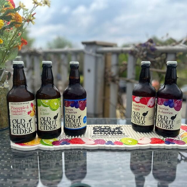 We have added alcohol-free Berries & Cherries flavour to our Old Mout Cider line-up! Join us on our patio this week for cold drinks, great company and maybe even some sunshine!

#highwycombe #wycombe #buckinghamshire #bucks #london #south #england #bbo #countycard #englandgolf #wycombebusiness#chilternbusiness
